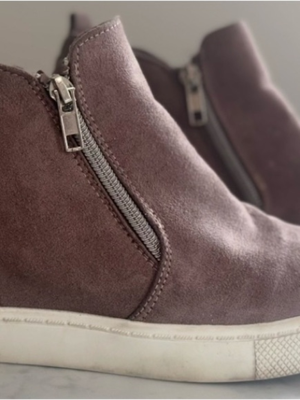 Steve Madden Girls Size 3 Taupe Brown Wedge Sneakers Zip High Tops